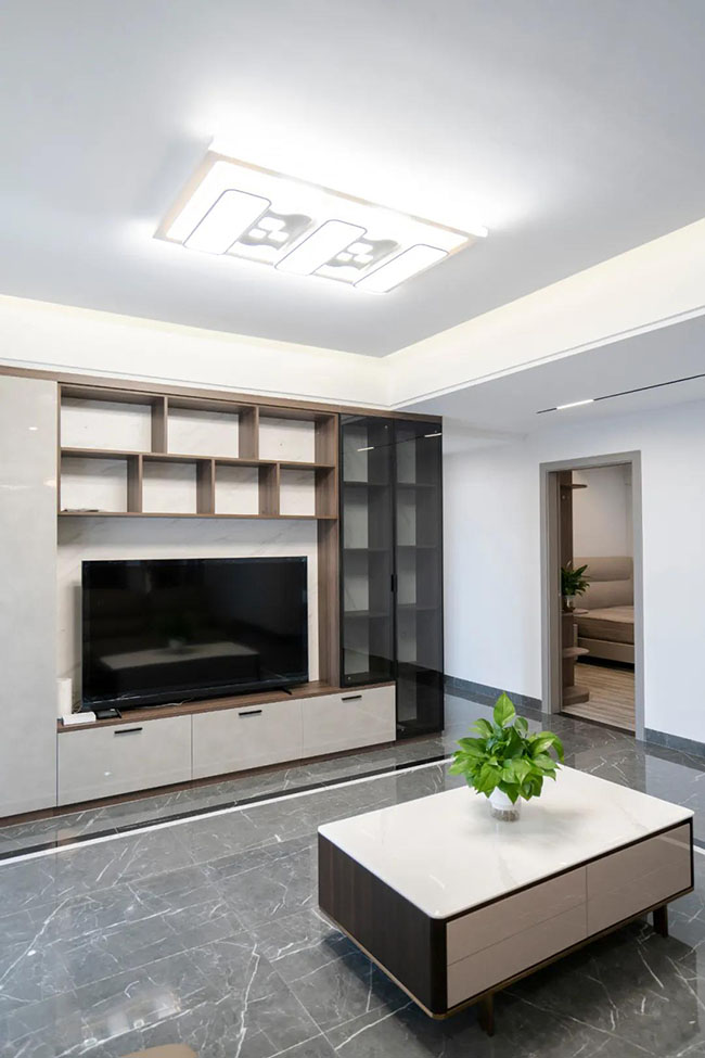 180平現(xiàn)代風(fēng)，黑白灰搭配出時(shí)尚的浪漫空間